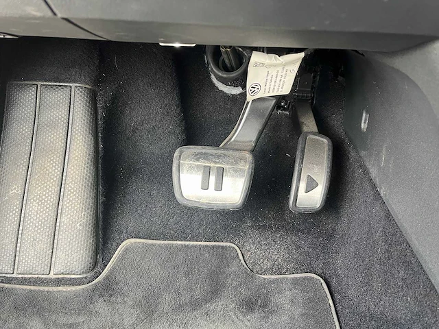 Volkswagen - id.3 - first 58 kwh - j-768-xl - afbeelding 22 van  31