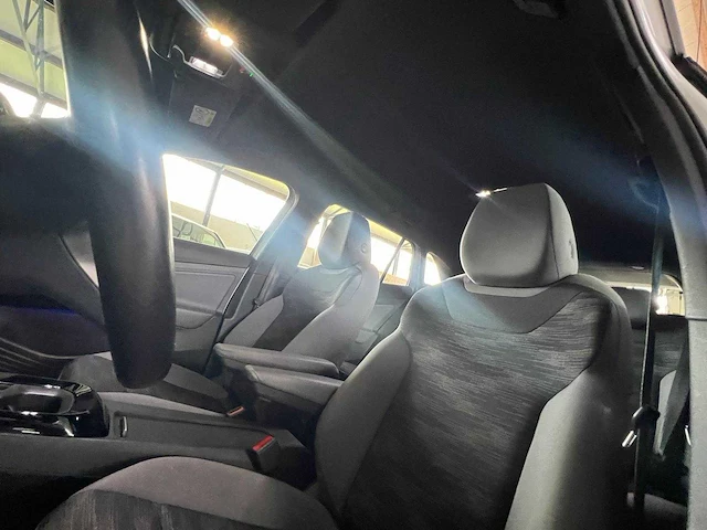 Volkswagen - id.4 - pro advantage 77 kwh - personenauto - afbeelding 19 van  22