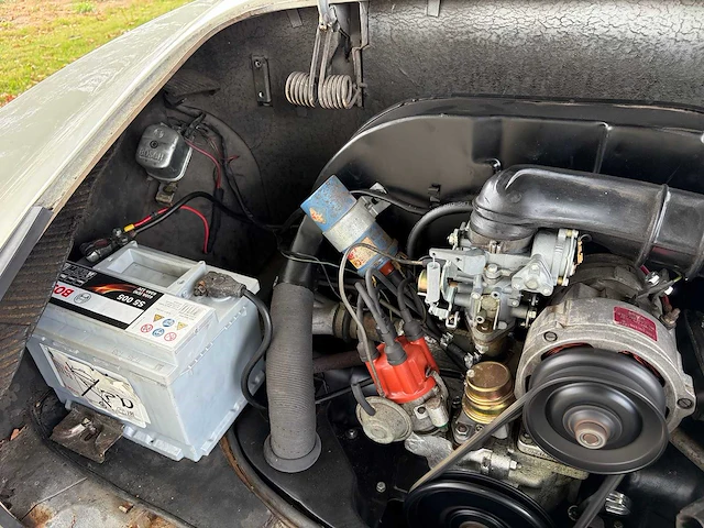 Volkswagen - karmann ghia - oldtimer - afbeelding 19 van  30
