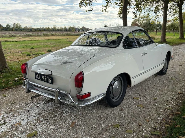 Volkswagen - karmann ghia - oldtimer - afbeelding 4 van  30