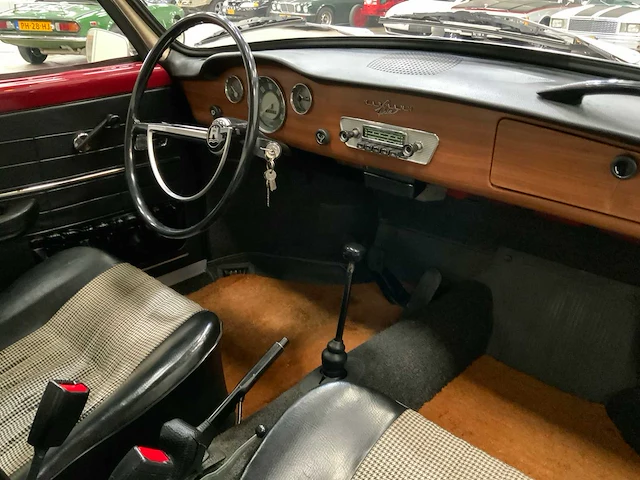 Volkswagen - karmann ghia 1500 - coupé - oldtimer - 1968 - afbeelding 14 van  35