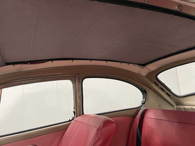 Volkswagen - kever - 1300 a - oldtimer - 1970 - afbeelding 31 van  38