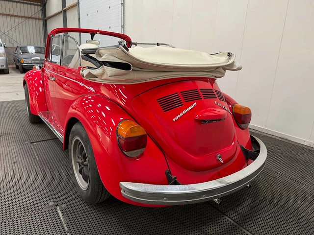 Volkswagen - kever - cabrio cabriolet - oldtimer - 1973 - afbeelding 4 van  34