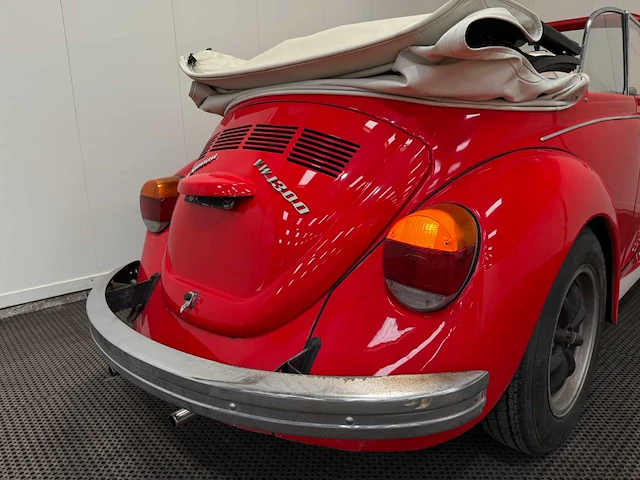 Volkswagen - kever - cabrio cabriolet - oldtimer - 1973 - afbeelding 7 van  34