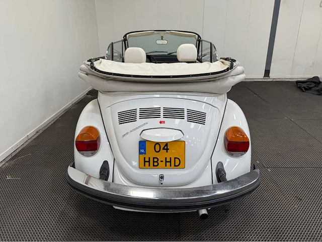 Volkswagen - kever - cabriolet - oldtimer - 1979 - afbeelding 9 van  44
