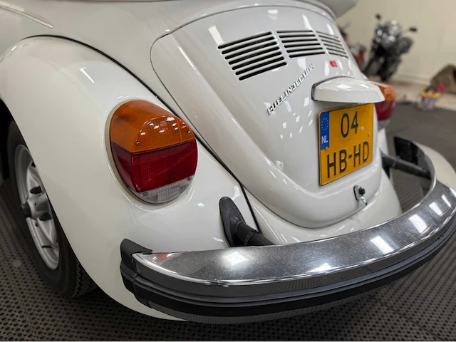 Volkswagen - kever - cabriolet - oldtimer - 1979 - afbeelding 10 van  44