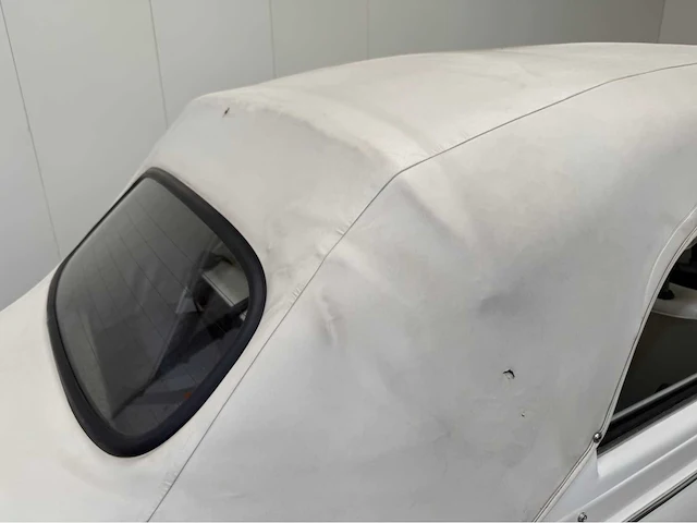 Volkswagen - kever - cabriolet - oldtimer - 1979 - afbeelding 27 van  44