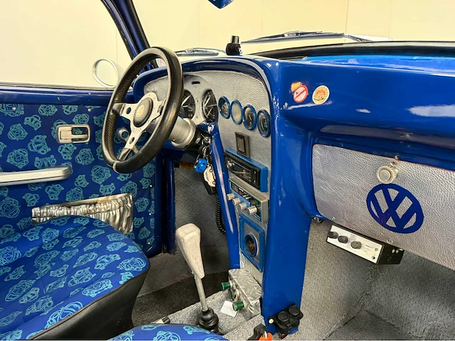 Volkswagen - kever - oldtimer - 1974 - afbeelding 7 van  31