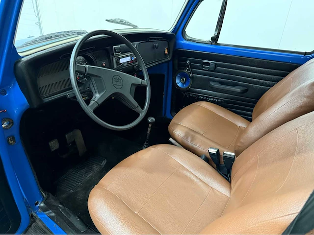 Volkswagen - kever - oldtimer - 1983 - afbeelding 8 van  27