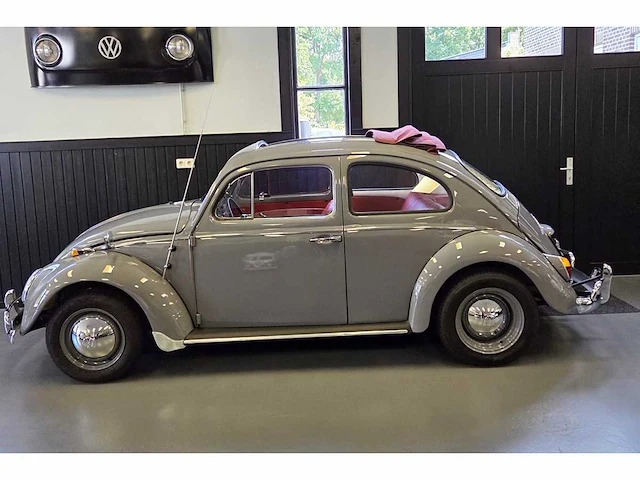 Volkswagen - kever - oldtimer - afbeelding 1 van  10