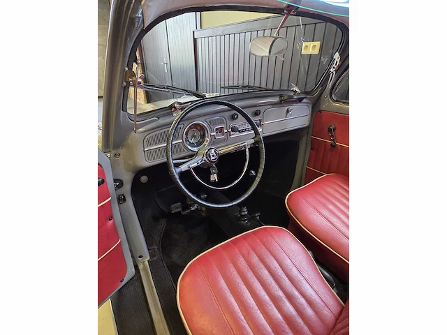 Volkswagen - kever - oldtimer - afbeelding 6 van  10