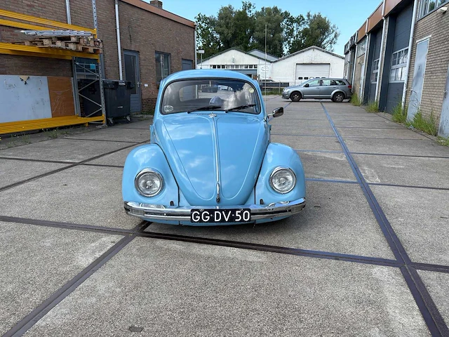 Volkswagen - kever - oldtimer - afbeelding 8 van  15