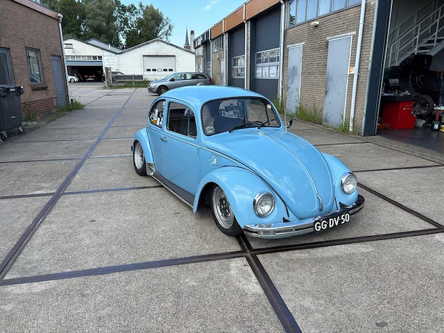 Volkswagen - kever - oldtimer - afbeelding 9 van  15