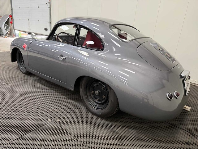 Volkswagen - kever - reutter - oldtimer - 1967 - afbeelding 45 van  57