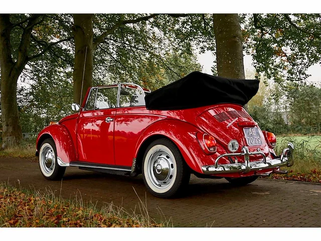 Volkswagen - kever cabrio - 1302 - oldtimer - afbeelding 2 van  9