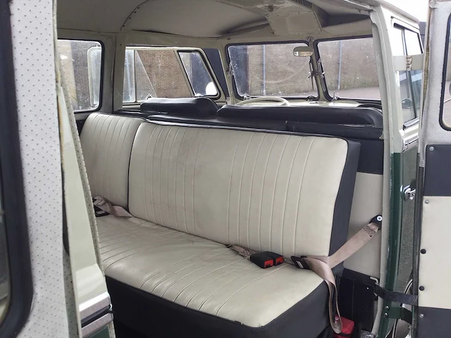 Volkswagen - kombi - t1 - oldtimer - afbeelding 6 van  19