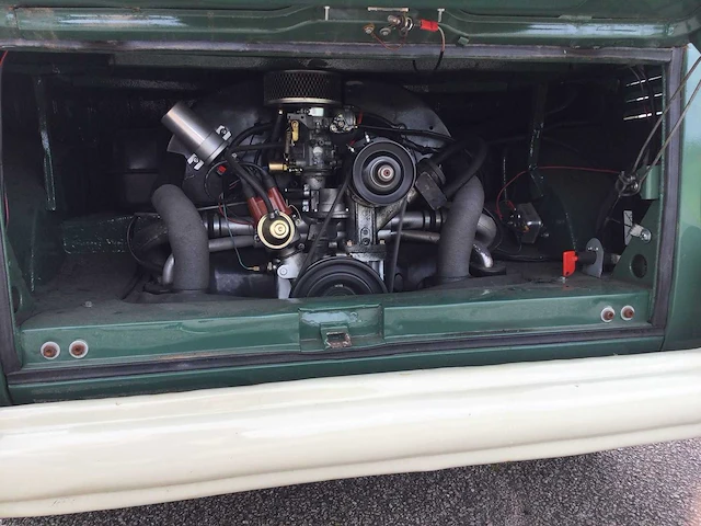 Volkswagen - kombi - t1 - oldtimer - afbeelding 18 van  19