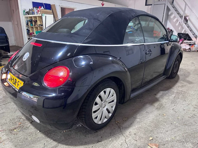 Volkswagen - new beetle cabriolet - 2.0 - 24-lr-fj - afbeelding 5 van  15