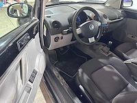 Volkswagen - new beetle cabriolet - 2.0 - 24-lr-fj - afbeelding 7 van  15