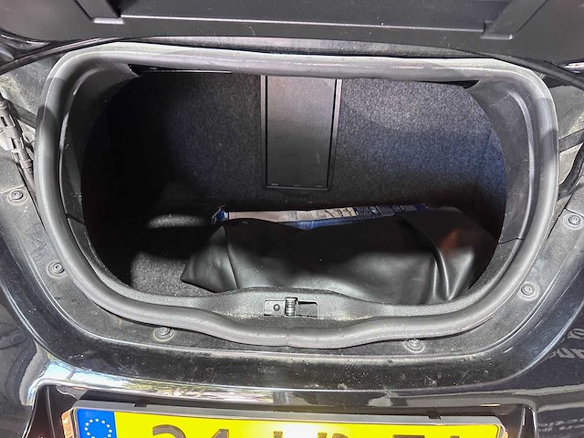 Volkswagen - new beetle cabriolet - 2.0 - 24-lr-fj - afbeelding 6 van  15