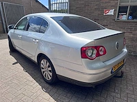 Volkswagen - passat - 1.8 tfsi dsg comfortline - 57-zr-kn - afbeelding 9 van  15