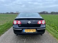 Volkswagen - passat - 3.2 v6 highline 4m - 53-sp-hs - 2006 - afbeelding 10 van  15