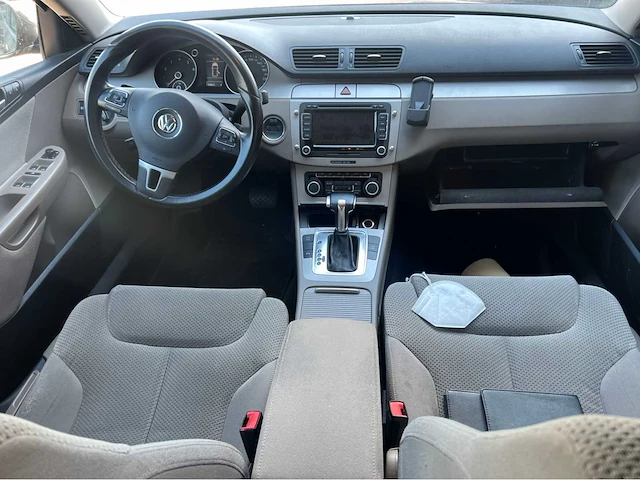 Volkswagen - passat - variant - personenauto - 2010 - afbeelding 2 van  29