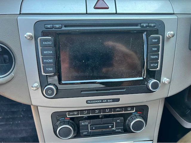 Volkswagen - passat - variant - personenauto - 2010 - afbeelding 4 van  29