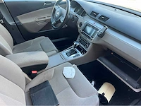 Volkswagen - passat - variant - personenauto - 2010 - afbeelding 5 van  29