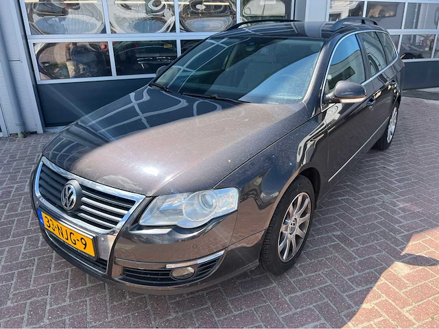 Volkswagen - passat - variant - personenauto - 2010 - afbeelding 1 van  29