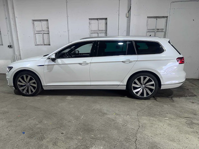 Volkswagen - passat variant - 1.4 tsi gte highline - hr-251-r - afbeelding 12 van  27