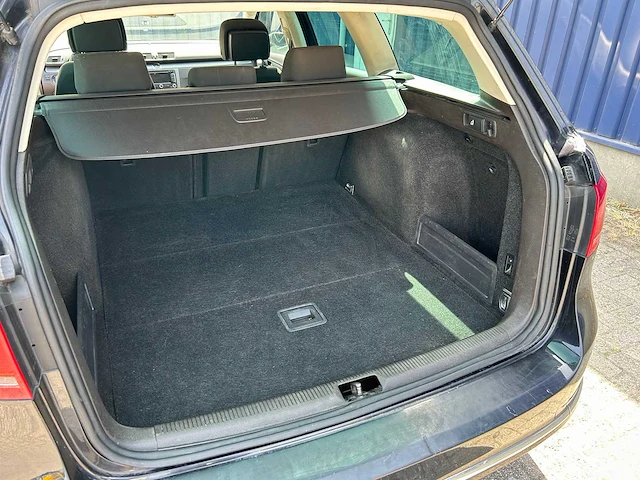 Volkswagen - passat variant - 2.0 tdi highline - personenauto - afbeelding 14 van  25