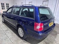Volkswagen - passat variant - 2.0 trendline automaat - 78-gt-lr - afbeelding 3 van  19