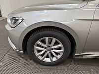 Volkswagen - passat variant - tdi - personenauto - 2017 - afbeelding 19 van  32