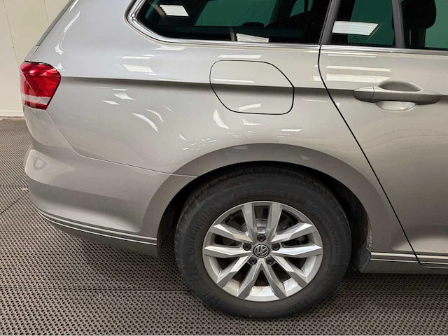 Volkswagen - passat variant - tdi - personenauto - 2017 - afbeelding 22 van  32
