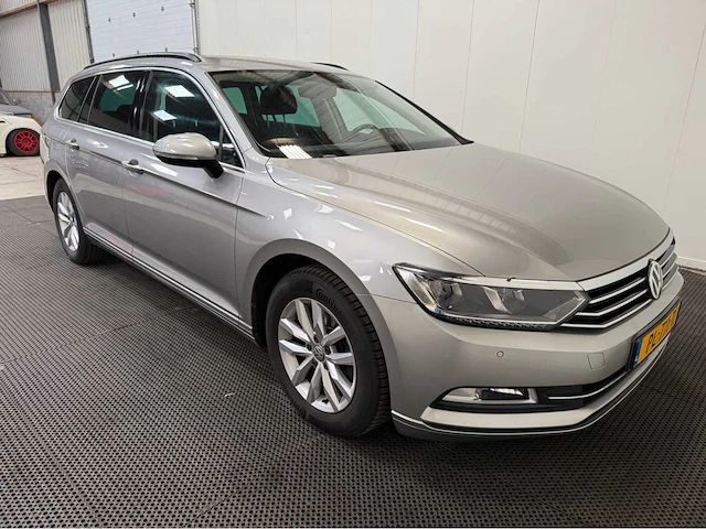 Volkswagen - passat variant - tdi - personenauto - 2017 - afbeelding 28 van  32