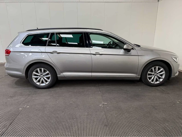 Volkswagen - passat variant - tdi - personenauto - 2017 - afbeelding 30 van  32