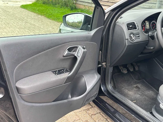 Volkswagen - polo - 1.2-12v bl.m. comfl. - car - 2012 - afbeelding 4 van  27