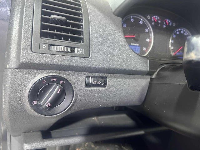 Volkswagen - polo - 1.2 optive - 33-ts-hv - afbeelding 5 van  21