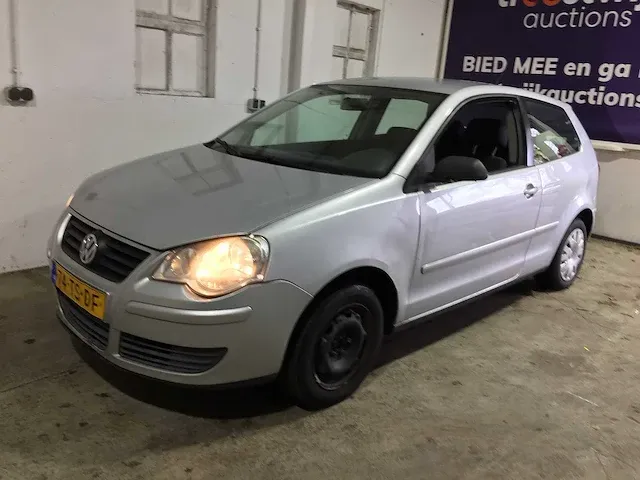 Volkswagen - polo - 1.2 optive - 74-ts-df - afbeelding 1 van  17