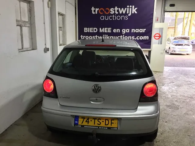 Volkswagen - polo - 1.2 optive - 74-ts-df - afbeelding 4 van  17