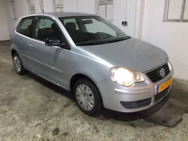 Volkswagen - polo - 1.2 optive - 74-ts-df - afbeelding 15 van  17