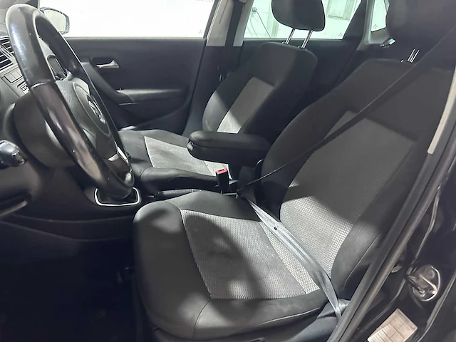 Volkswagen - polo - 1.2 tdi bl.m. comfl. - 04-txz-3 - afbeelding 7 van  19