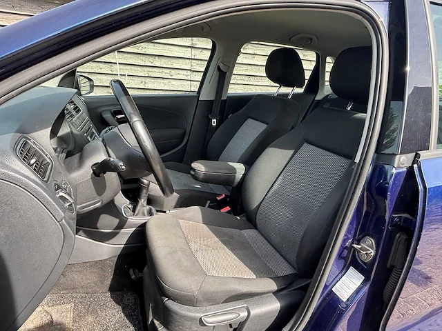 Volkswagen - polo - 1.2 tdi bl.m. comfl. - car - 2010 - afbeelding 2 van  26