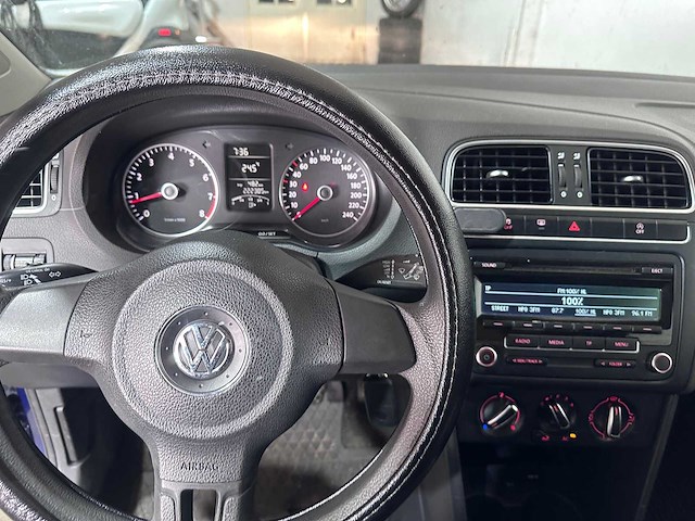 Volkswagen - polo - 1.2 tsi bluem comfl. - 82-xzf-1 - afbeelding 2 van  20