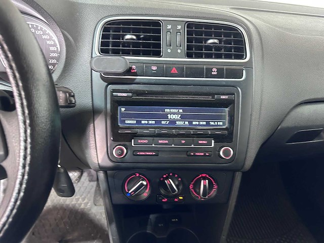 Volkswagen - polo - 1.2 tsi bluem comfl. - 82-xzf-1 - afbeelding 6 van  20