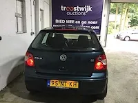 Volkswagen - polo - 1.4-16v - 95-nt-kh - afbeelding 17 van  22