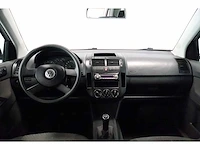 Volkswagen - polo - 1.4-16v - car - afbeelding 2 van  15