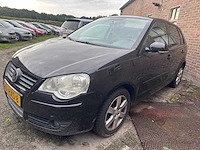Volkswagen - polo - 1.4-16v comfortline - 01-hxs-8 - afbeelding 1 van  12
