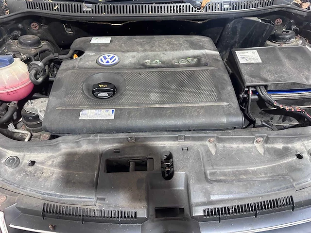 Volkswagen - polo - 1.4-16v comfortline - 40-nk-fp - afbeelding 9 van  18